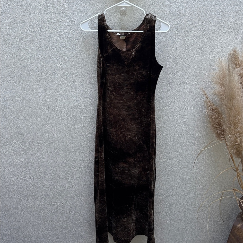 Ronnie Nicole | Chic Sleeveless brown velvet Tie-Dye Maxi Dress - Picture 11 of 13